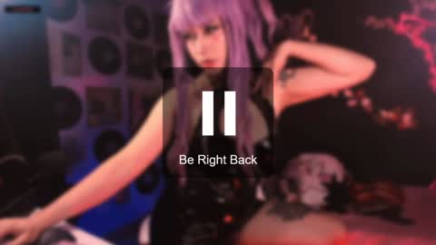 Snapshot of the_kitty_roxy chatting on 18, 12, 2024 ... ... online show from 18, 12, 2024