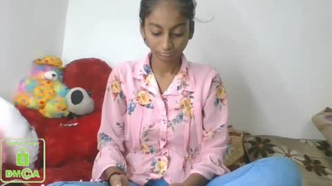 Snapshot of the_right_girl chatting on 18, 12, 2024 Suzan Sexy online show from 18, 12, 2024