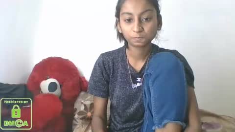 Snapshot of the_right_girl chatting on 24, 12, 2024 Suzan Sexy online show from 24, 12, 2024