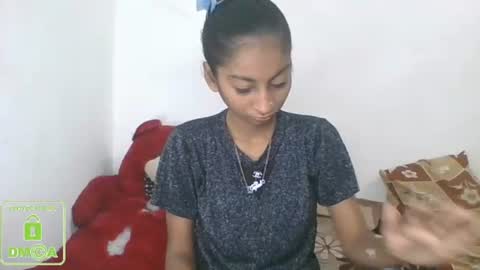 Snapshot of the_right_girl chatting on 11, 1, 2025 Suzan Sexy online show from 11, 1, 2025