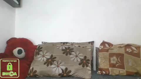 Snapshot of the_right_girl chatting on 3, 3, 2025 Suzan Sexy online show from 3, 3, 2025