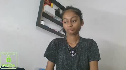 Snapshot of the_right_girl chatting on 8, 3, 2025 Suzan Sexy online show from 8, 3, 2025