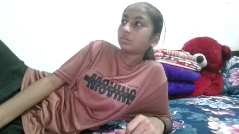 Snapshot of the_right_girl chatting on 12, 10, 2025 Suzan Sexy online show from 12, 10, 2025