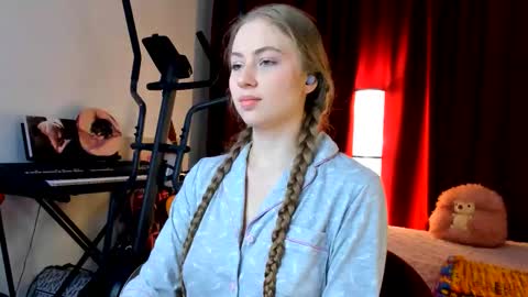 Snapshot of the_steel_magnolia_ chatting on 16, 9, 2025 Ally STREAMING ON TWITCH NOW Check my Twitter for updates online show from 16, 9, 2025