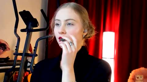 Snapshot of the_steel_magnolia_ chatting on 26, 9, 2025 Ally STREAMING ON TWITCH NOW Check my Twitter for updates online show from 26, 9, 2025