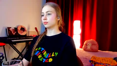 Ally    STREAMING ON TWITCH NOW Check my Twitter for updates online show from 29, 6, 2026
