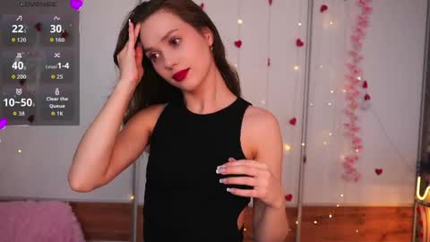 My name is Cynthia and Im very happy to see you in my sweet room  online show from 8, 5, 2026