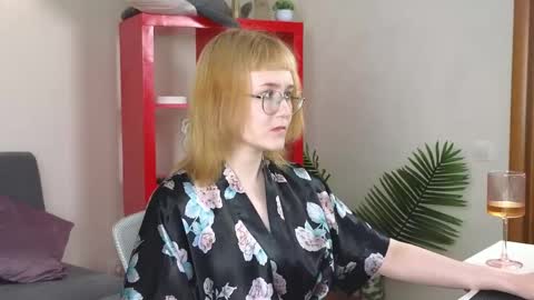 thea_quill online show from 1, 5, 2026