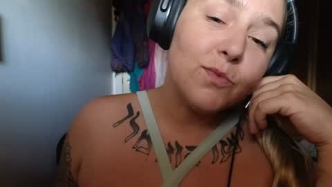 Snapshot of theauroramae chatting on 13, 6, 2026 theauroramae - online show from 13, 6, 2026