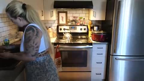 theauroramae -  online show from 23, 6, 2026