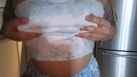 theauroramae -  online show from 24, 6, 2026