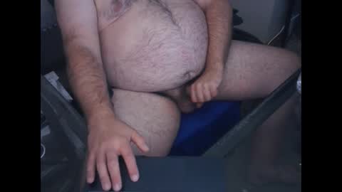 Snapshot of thebearking69 chatting on 1, 10, 2025 The Bear King online show from 1, 10, 2025