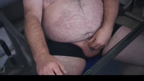 Snapshot of thebearking69 chatting on 28, 10, 2025 The Bear King online show from 28, 10, 2025