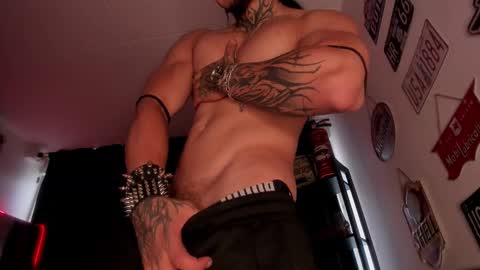 Snapshot of thebeastmaster_ chatting on 19, 2, 2026 the beast master online show from 19, 2, 2026