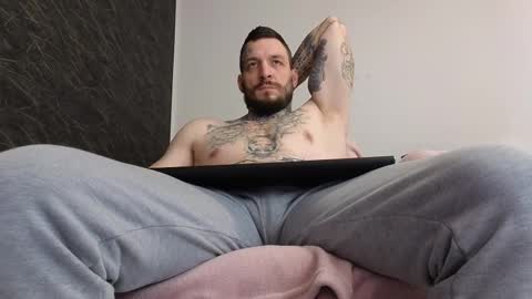 Snapshot of thebestmuscles chatting on 12, 2, 2025 John online show from 12, 2, 2025