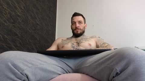 Snapshot of thebestmuscles chatting on 20, 2, 2025 John online show from 20, 2, 2025