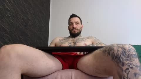 Snapshot of thebestmuscles chatting on 26, 2, 2025 John online show from 26, 2, 2025