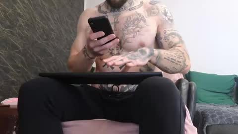 Snapshot of thebestmuscles chatting on 5, 3, 2025 John online show from 5, 3, 2025