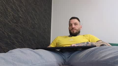 Snapshot of thebestmuscles chatting on 8, 3, 2025 John online show from 8, 3, 2025