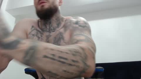 Snapshot of thebestmuscles chatting on 12, 9, 2025 John online show from 12, 9, 2025