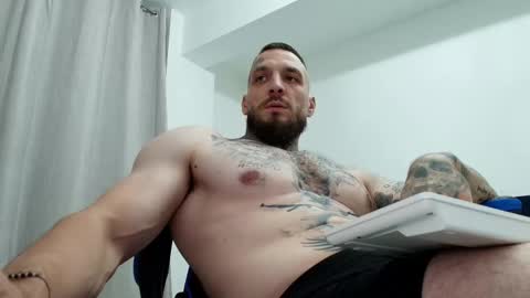 Snapshot of thebestmuscles chatting on 23, 9, 2025 John online show from 23, 9, 2025