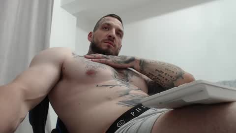 Snapshot of thebestmuscles chatting on 2, 10, 2025 John online show from 2, 10, 2025