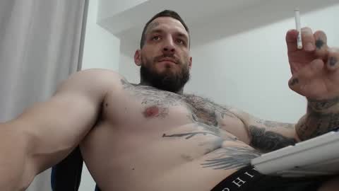 Snapshot of thebestmuscles chatting on 22, 10, 2025 John online show from 22, 10, 2025