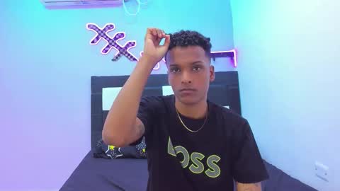 Snapshot of thebigdanni chatting on 23, 11, 2025 DEAN AND MARY online show from 23, 11, 2025