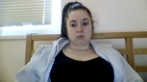 Snapshot of theblackdiamond194588 chatting on 8, 1, 2025 raissa online show from 8, 1, 2025