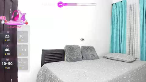 TheChicaNextDoor  online show from 12, 2, 2026