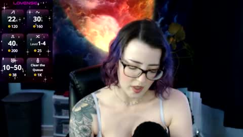 Snapshot of thedaisymoon chatting on 2, 3, 2025 thedaisymoon online show from 2, 3, 2025