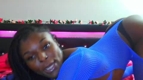 Snapshot of theebody chatting on 28, 9, 2025 theebody online show from 28, 9, 2025