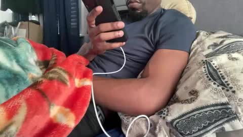 Snapshot of theeshooterr chatting on 18, 11, 2025 theeshooterr online show from 18, 11, 2025