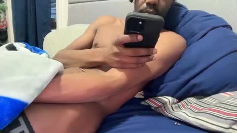 Snapshot of theeshooterr chatting on 10, 1, 2026 theeshooterr online show from 10, 1, 2026