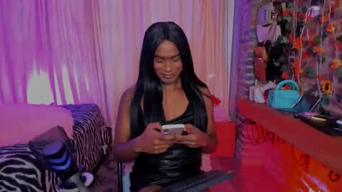 Snapshot of thegoldenbitch chatting on 18, 3, 2026 Goldie online show from 18, 3, 2026