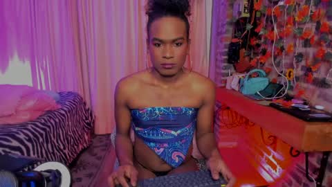 Snapshot of thegoldenbitch chatting on 27, 3, 2026 Goldie online show from 27, 3, 2026