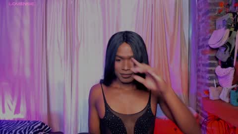 Snapshot of thegoldenbitch chatting on 7, 4, 2026 Goldie online show from 7, 4, 2026