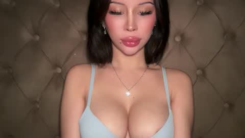 Snapshot of thegreat_legacy chatting on 24, 5, 2026 Elle dont forget to folloW me and thumbs up online show from 24, 5, 2026