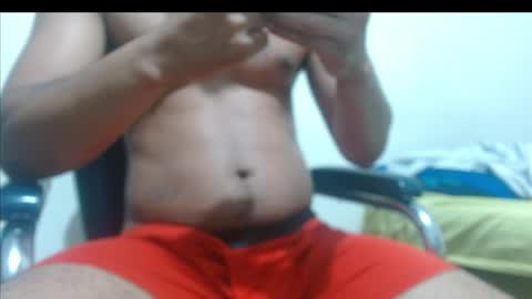 Snapshot of thehousedog chatting on 4, 5, 2026 thehousedog online show from 4, 5, 2026