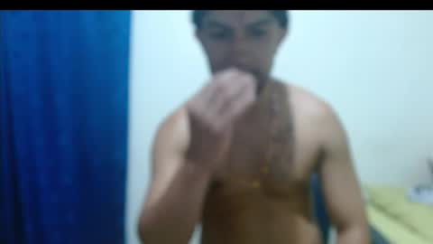 Snapshot of thehousedog chatting on 20, 5, 2026 thehousedog online show from 20, 5, 2026