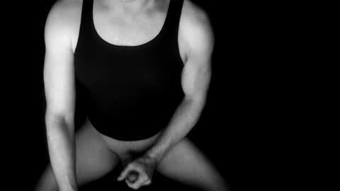 Snapshot of thehungmantis chatting on 6, 10, 2025 thehungmantis online show from 6, 10, 2025