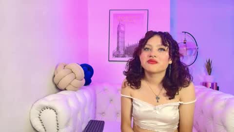 Snapshot of theia_moon_ chatting on 27, 12, 2024 Theia online show from 27, 12, 2024