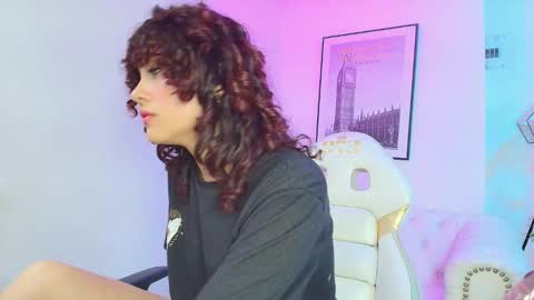 Snapshot of theia_moon_ chatting on 13, 1, 2025 Theia online show from 13, 1, 2025