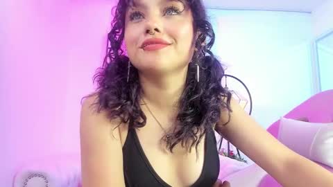 Snapshot of theia_moon_ chatting on 8, 2, 2025 Theia online show from 8, 2, 2025