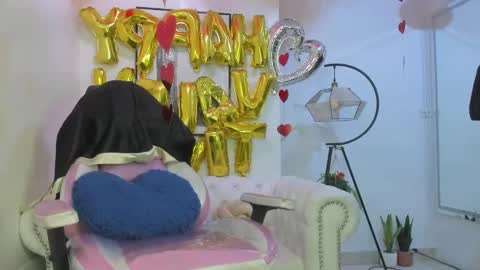 Snapshot of theia_moon_ chatting on 17, 2, 2025 Theia online show from 17, 2, 2025