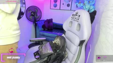 Snapshot of theia_moon_ chatting on 29, 9, 2025 Theia online show from 29, 9, 2025