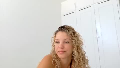Snapshot of theislandgirl chatting on 14, 6, 2026 Lily Marie online show from 14, 6, 2026