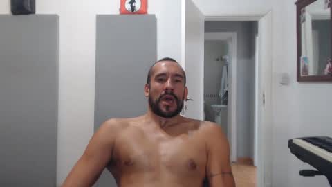 Snapshot of thekingofpains chatting on 8, 1, 2025 KINGOFPAINS online show from 8, 1, 2025