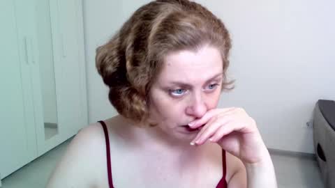 Ella online show from 20, 12, 2024