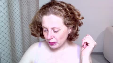 Ella online show from 26, 10, 2025